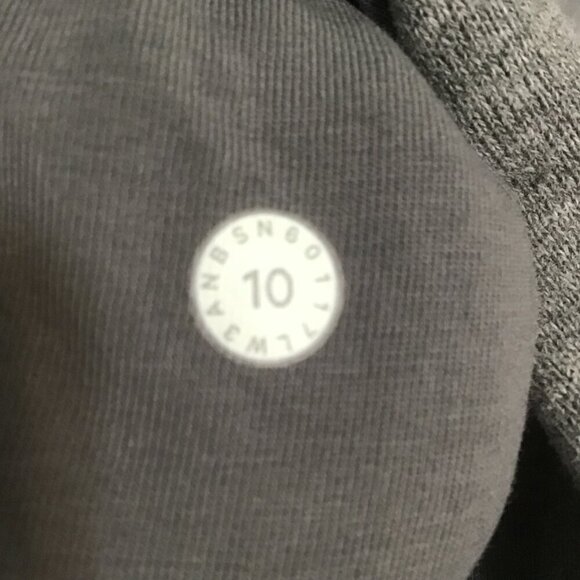 Lululemon Wind Down Pullover Heathered Medium Grey/Slate Size 10 - Picture 11 of 15
